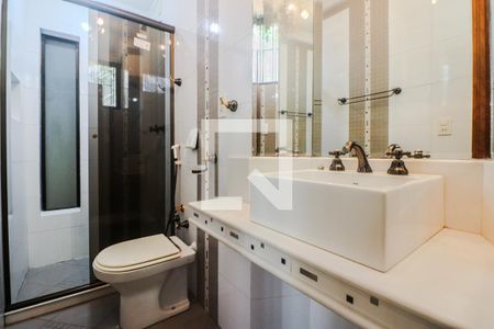 Casa para alugar com 360m², 5 quartos e 6 vagasBanheiro da Suíte 3