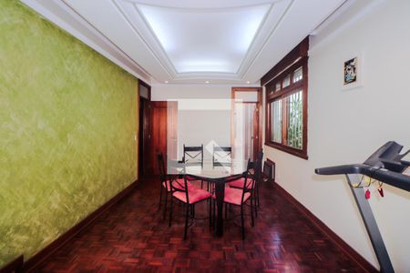 Casa para alugar com 360m², 5 quartos e 6 vagasSuíte 3