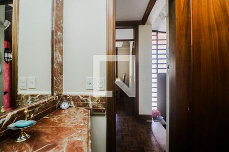 Casa para alugar com 360m², 5 quartos e 6 vagasLavabo