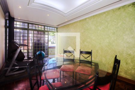 Casa para alugar com 360m², 5 quartos e 6 vagasSuíte 3