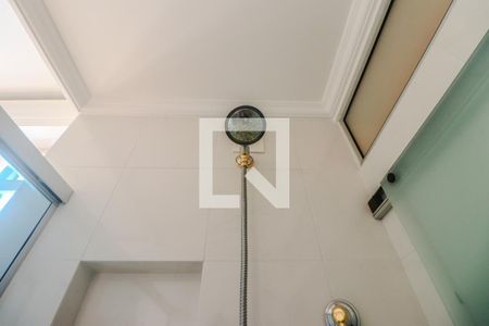 Casa para alugar com 360m², 5 quartos e 6 vagasBanheiro da Suíte 2