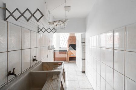 Casa para alugar com 100m², 2 quartos e 1 vagaÁrea de Serviço