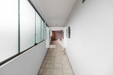 Casa para alugar com 100m², 2 quartos e 1 vagaCorredor