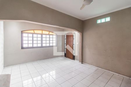 Sala de casa para alugar com 2 quartos, 100m² em Jardim Danfer, São Paulo