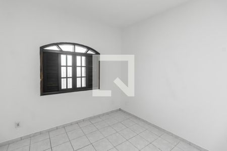 Quarto 2 de casa para alugar com 2 quartos, 100m² em Jardim Danfer, São Paulo