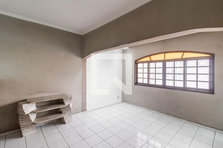 Sala de casa para alugar com 2 quartos, 100m² em Jardim Danfer, São Paulo