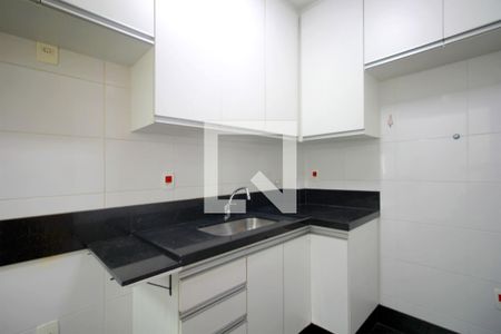 Apartamento à venda com 95m², 2 quartos e 2 vagasCozinha