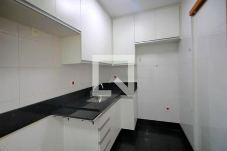 Apartamento à venda com 95m², 2 quartos e 2 vagasCozinha