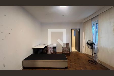 Casa para alugar com 520m², 5 quartos e 6 vagasSuite