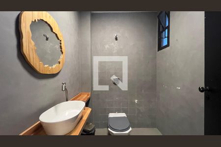 Casa para alugar com 520m², 5 quartos e 6 vagasLavabo