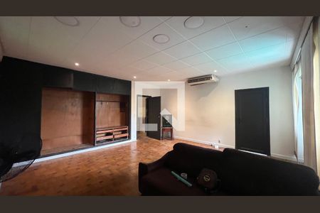 Casa para alugar com 520m², 5 quartos e 6 vagasQuarto 1