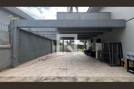 Casa para alugar com 520m², 5 quartos e 6 vagasGaragem