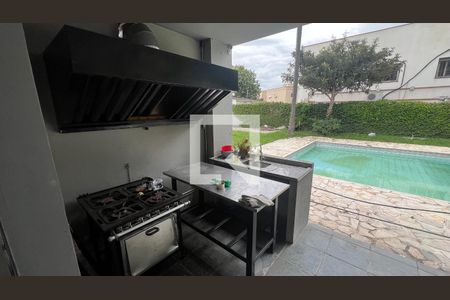 Casa para alugar com 520m², 5 quartos e 6 vagasVaranda