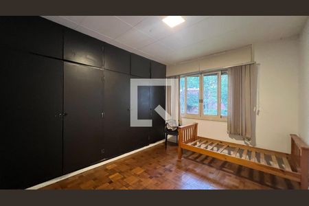 Casa para alugar com 520m², 5 quartos e 6 vagasQuarto 2