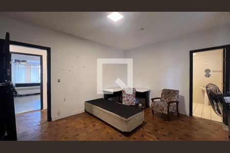 Casa para alugar com 520m², 5 quartos e 6 vagasSuite