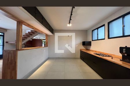 Casa para alugar com 520m², 5 quartos e 6 vagasCozinha