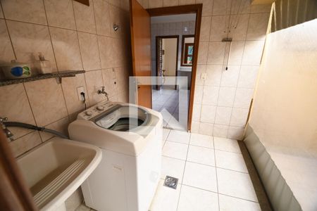 Casa à venda com 300m², 3 quartos e 3 vagasÁrea de Serviço