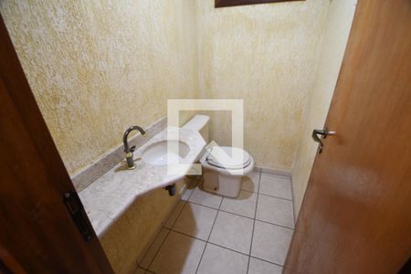 Casa à venda com 300m², 3 quartos e 3 vagasLavabo