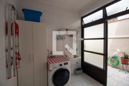 Casa à venda com 175m², 3 quartos e 4 vagasÁrea de Serviço