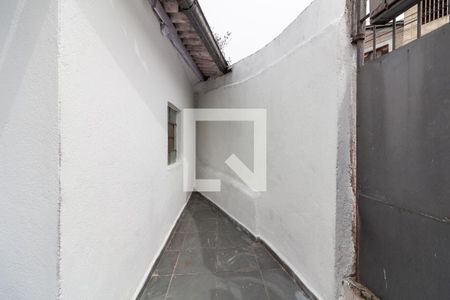 Casa para alugar com 45m², 1 quarto e sem vagaQuintal