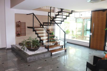 Apartamento à venda com 124m², 3 quartos e 2 vagasHall social