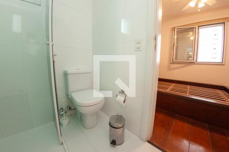 Banheiro da Suíte de apartamento à venda com 2 quartos, 147m² em Vila Sofia, São Paulo