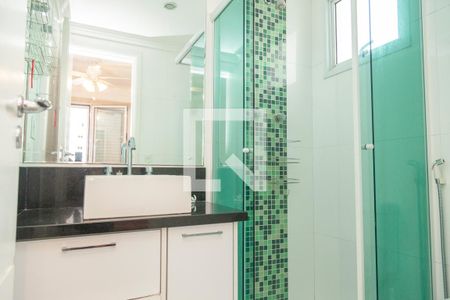 Banheiro da Suíte de apartamento à venda com 2 quartos, 147m² em Vila Sofia, São Paulo