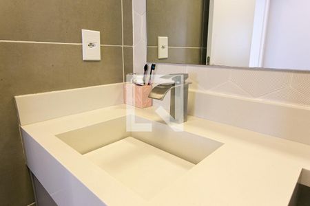 Apartamento à venda com 66m², 2 quartos e 1 vagaBanheiro Social