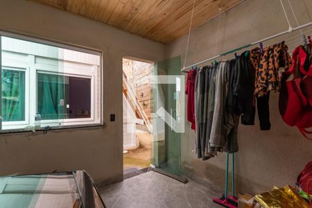 Casa à venda com 375m², 2 quartos e 2 vagasLavanderia