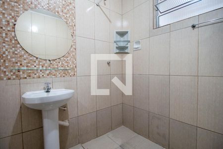 Casa para alugar com 102m², 2 quartos e sem vagaBanhairo