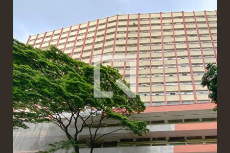 Apartamento à venda com 66m², 2 quartos e sem vaga Apartamento à venda com 66m², 2 quartos e sem vagaFachada