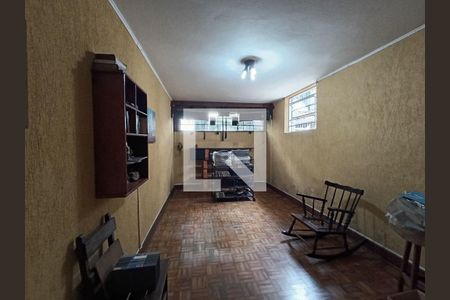 Casa à venda com 3 quartos, 206m² em Jardim Dona Sinha, São Paulo