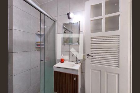 Apartamento à venda com 74m², 2 quartos e 1 vagaBanheiro Corredor