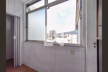 Apartamento à venda com 74m², 2 quartos e 1 vagaÁrea de Serviço