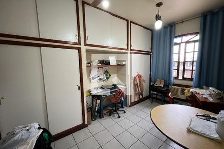 Casa à venda com 628m², 5 quartos e 2 vagasQuarto 7