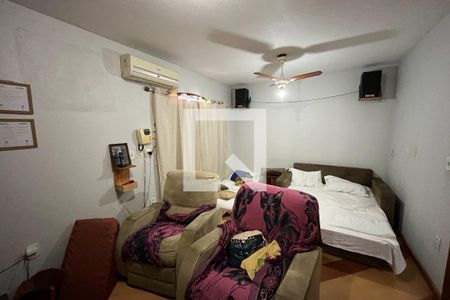 Casa à venda com 628m², 5 quartos e 2 vagasQuarto 2