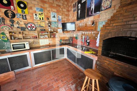 Casa à venda com 628m², 5 quartos e 2 vagasChurrasqueira