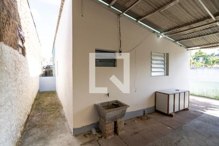 Casa para alugar com 75m², 2 quartos e sem vagaQuintal