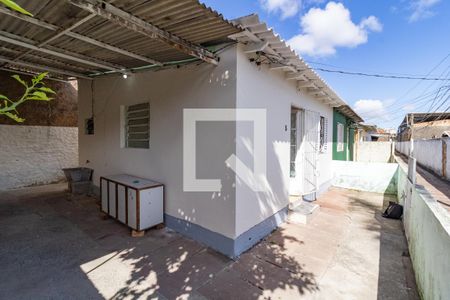 Casa para alugar com 75m², 2 quartos e sem vagaQuintal