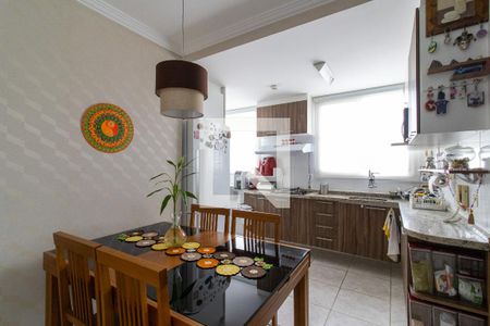 Apartamento para alugar com 66m², 2 quartos e 1 vagaCozinha