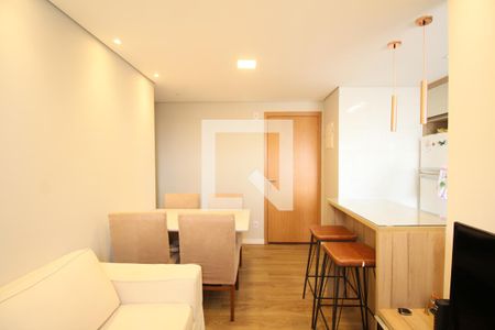 Sala de apartamento para alugar com 2 quartos, 44m² em Vila Suzana, São Paulo