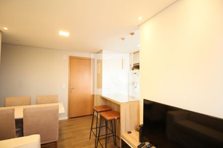 Sala de apartamento para alugar com 2 quartos, 44m² em Vila Suzana, São Paulo