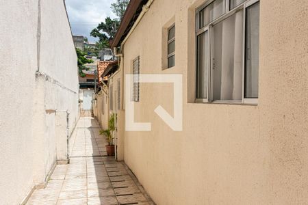 Casa para alugar com 37m², 1 quarto e sem vaga Casa para alugar com 37m², 1 quarto e sem vagaCorredor