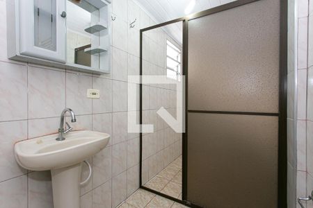 Banheiro de casa para alugar com 1 quarto, 37m² em Penha de França, São Paulo