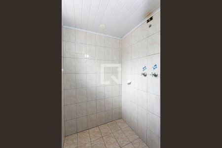 Banheiro de casa para alugar com 1 quarto, 37m² em Penha de França, São Paulo