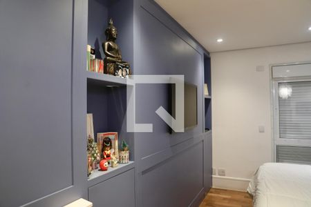 Casa à venda com 450m², 3 quartos e 2 vagas Casa à venda com 450m², 3 quartos e 2 vagasSuíte Master