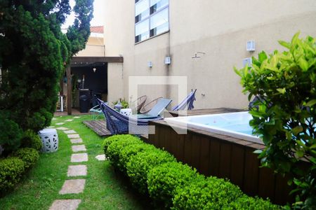 Casa à venda com 450m², 3 quartos e 2 vagas Casa à venda com 450m², 3 quartos e 2 vagasJardim