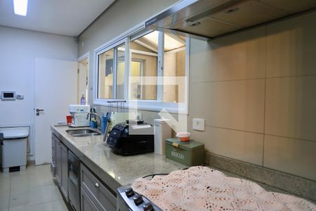 Casa à venda com 450m², 3 quartos e 2 vagas Casa à venda com 450m², 3 quartos e 2 vagasCozinha