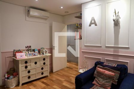 Casa à venda com 450m², 3 quartos e 2 vagas Casa à venda com 450m², 3 quartos e 2 vagasSuíte 2