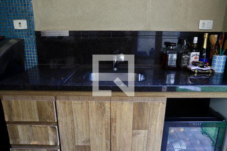 Casa à venda com 450m², 3 quartos e 2 vagas Casa à venda com 450m², 3 quartos e 2 vagasEspaço Gourmet